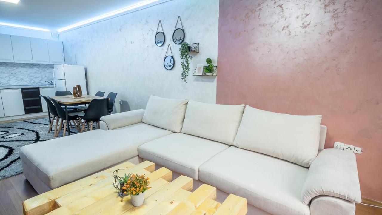 Alpin Apartments วลาซิส ภายนอก รูปภาพ