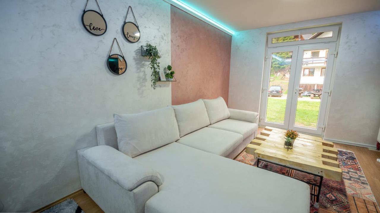 Alpin Apartments วลาซิส ภายนอก รูปภาพ