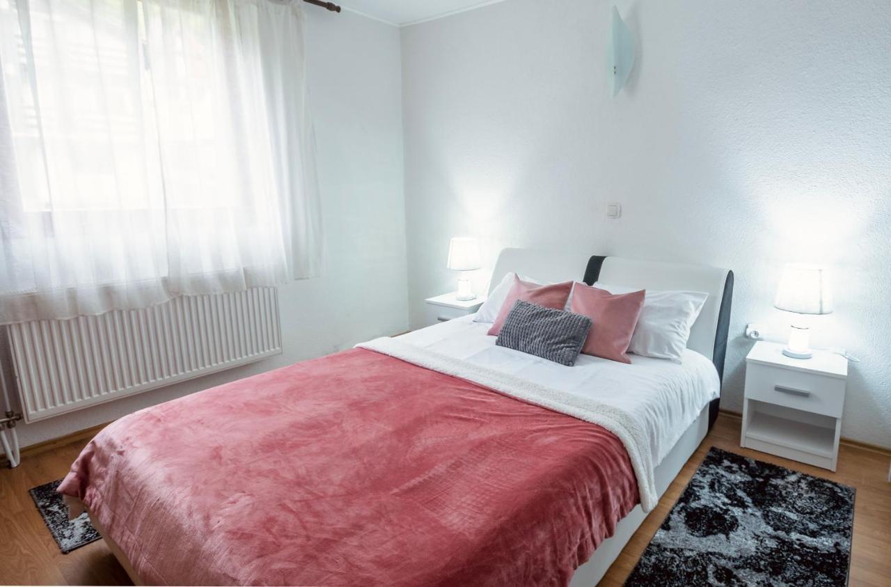 Alpin Apartments วลาซิส ภายนอก รูปภาพ