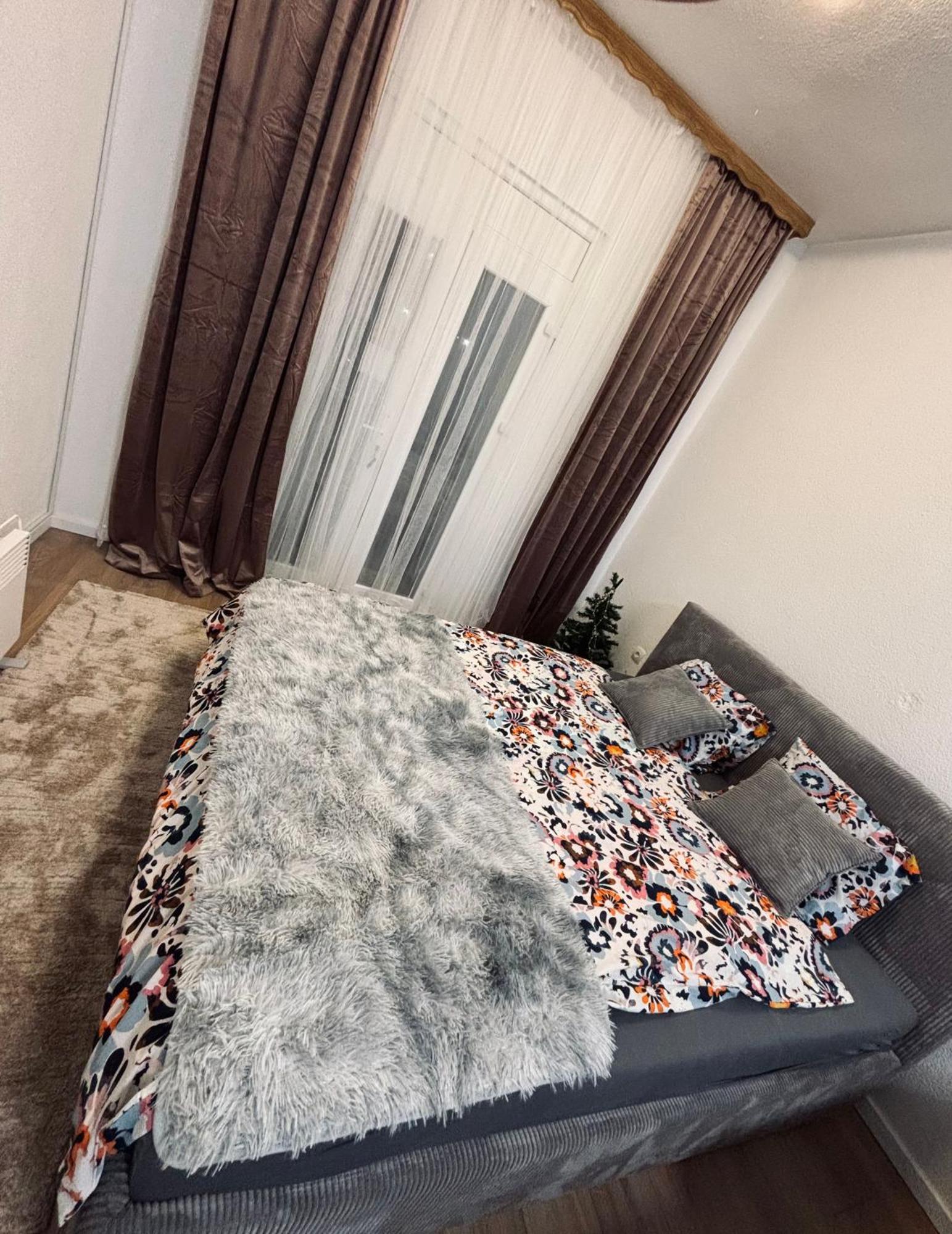 Alpin Apartments วลาซิส ภายนอก รูปภาพ