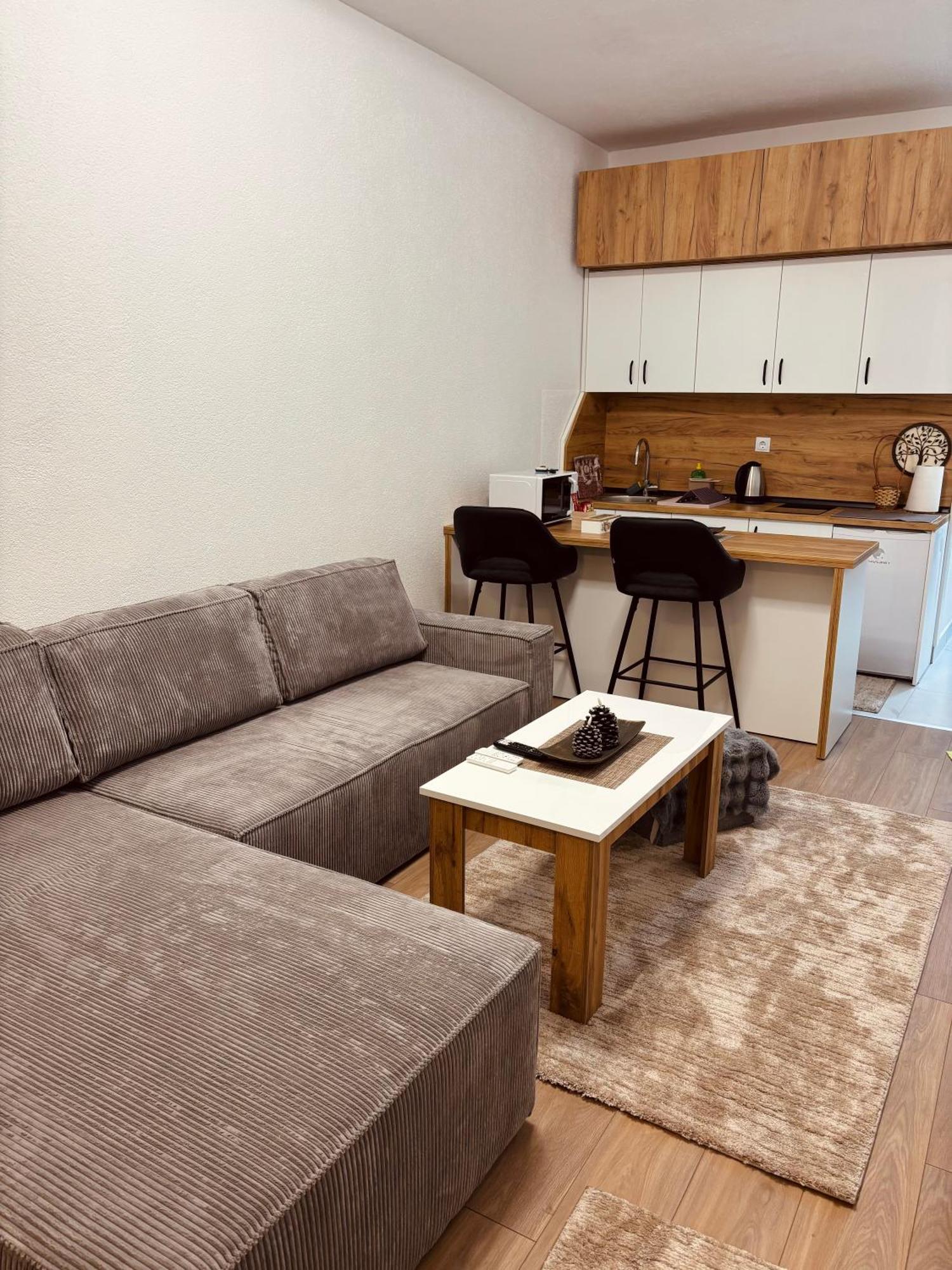 Alpin Apartments วลาซิส ภายนอก รูปภาพ